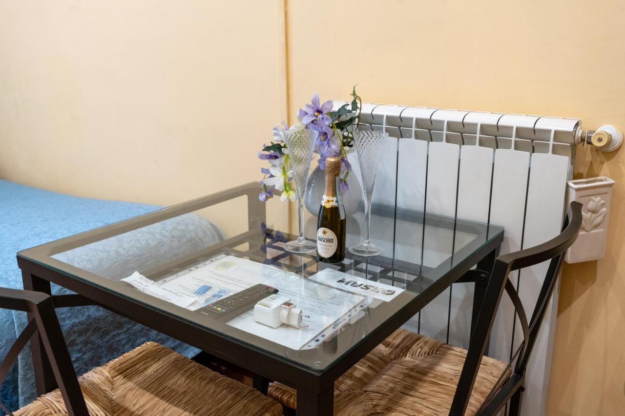 Monteoliveto Bed & Breakfast Naples Exterior photo