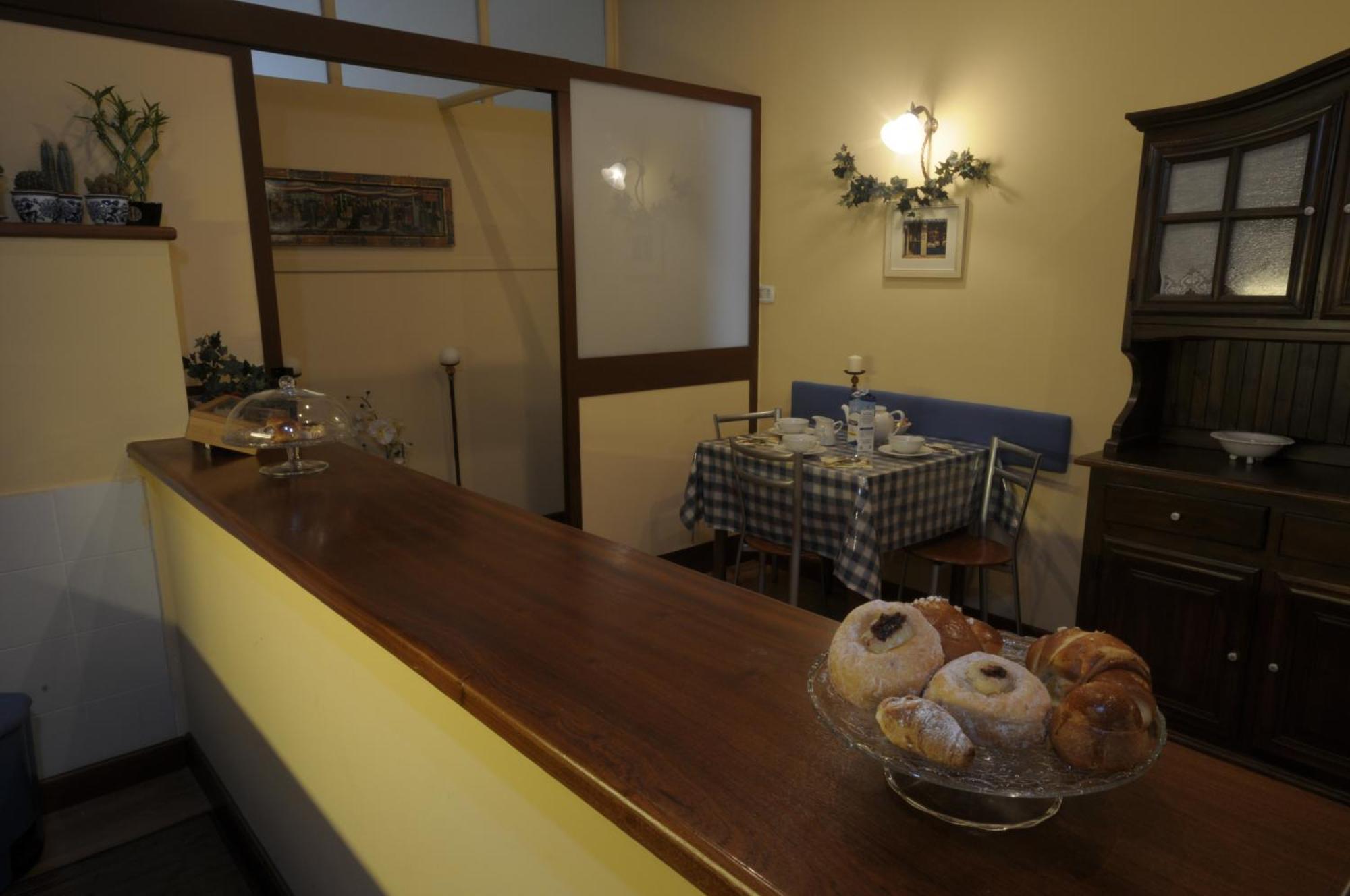 Monteoliveto Bed & Breakfast Naples Exterior photo